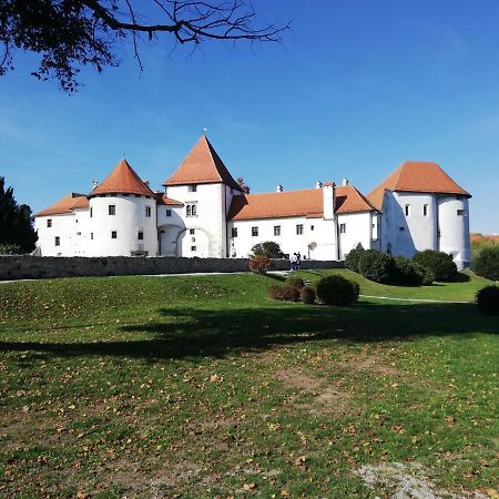 Apartman Florijan Appartamento Varaždin Esterno foto