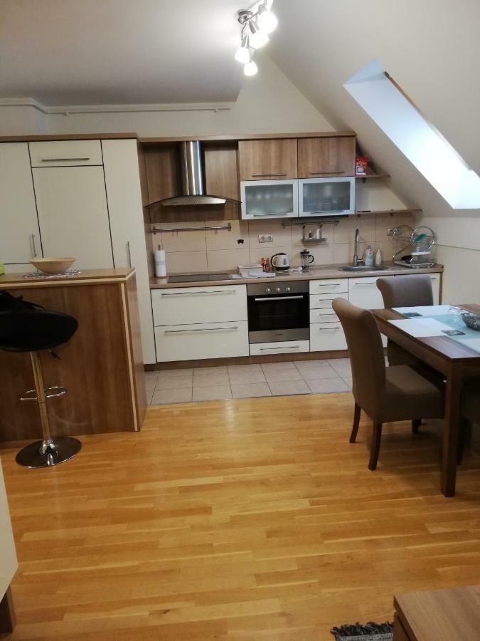Apartman Florijan Appartamento Varaždin Esterno foto